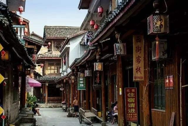 他追女生到家里，丈夫解除婚姻拱手让妻，还和他登报结拜